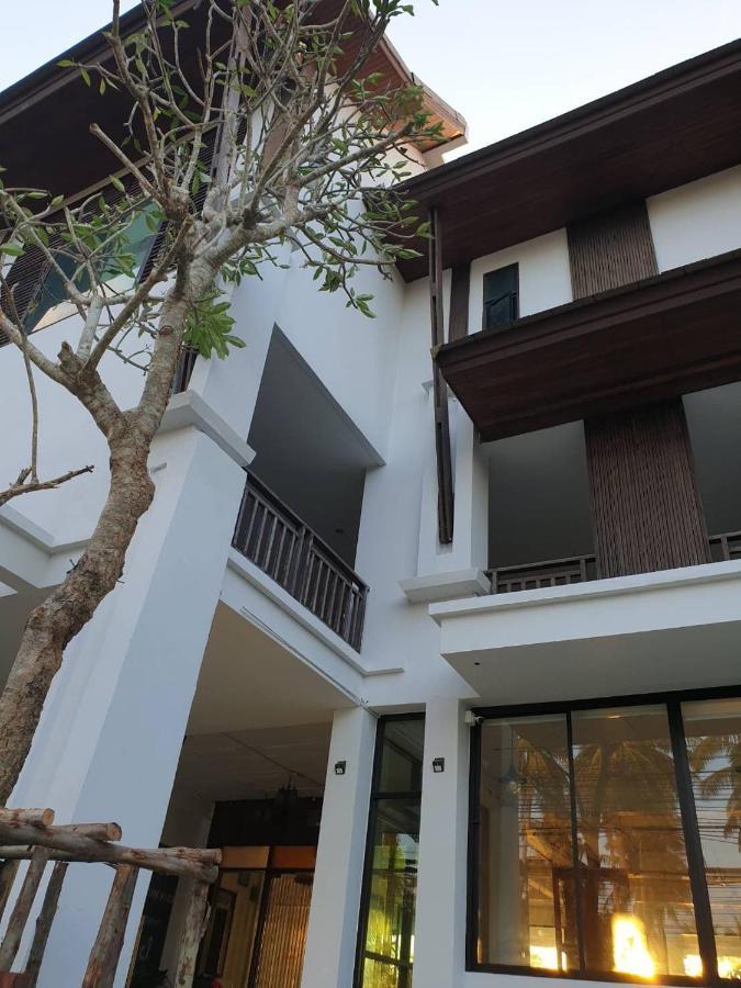 Baan Ampai Beach Hotel Hua Thanon  Exterior photo