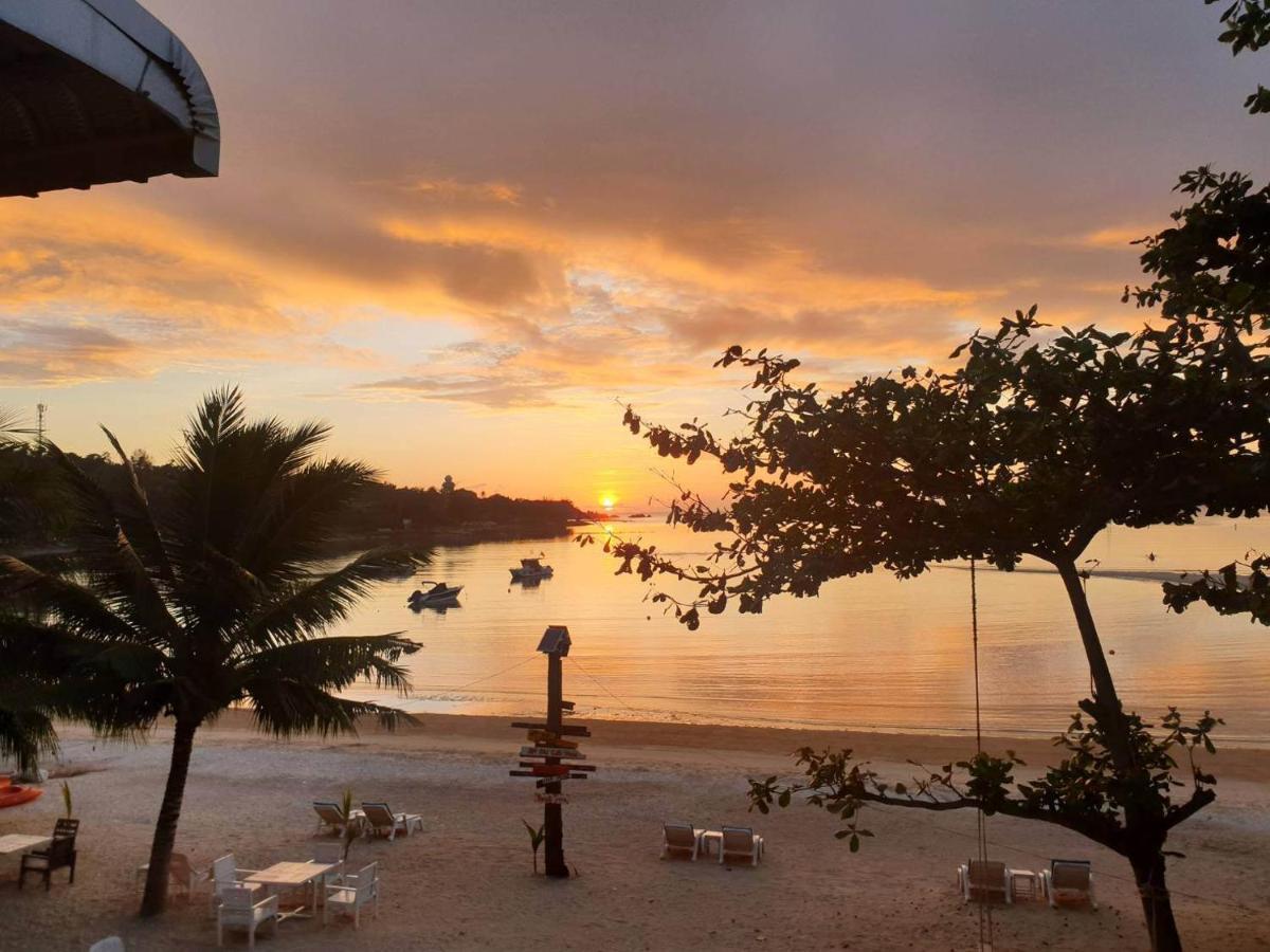 Baan Ampai Beach Hotel Hua Thanon  Exterior photo